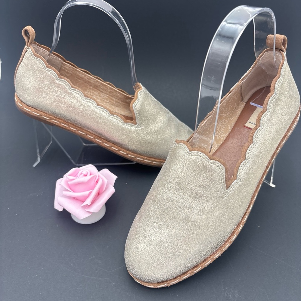 Ellen Degeneres Metallic Cream‎ Women's Loafers